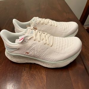 New Balance Running Course shoes.  Women size 9 wide